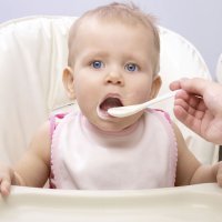 Alimentación para bebés de 7 a 12 meses