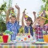 Decoración y comida para la fiesta de cumpleaños