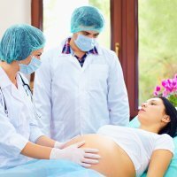 ¿Es seguro usar fórceps en el parto?