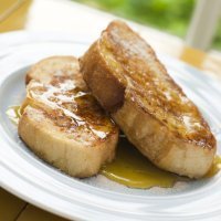 Torrijas con vino dulce para Semana Santa
