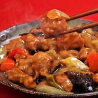 Cerdo agridulce, comida tradicional china