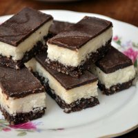 Barritas de coco y chocolate. Postre sin gluten para niños