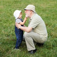 Todo lo que los abuelos aportan a los niños