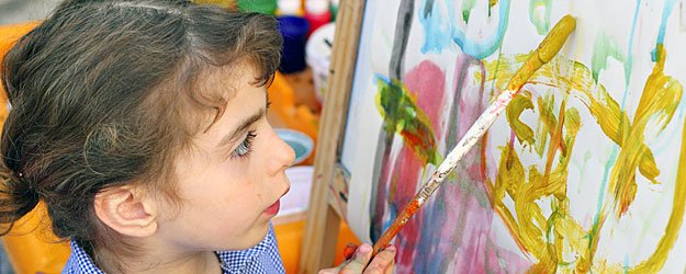 Manualidades y adornos navideños para hacer con los niños