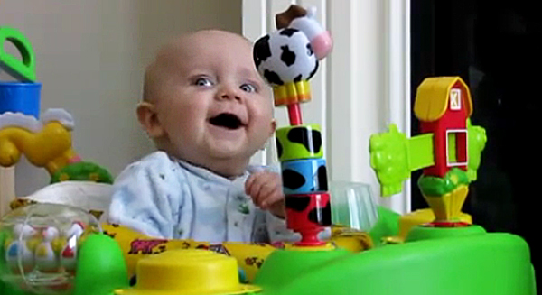 Vídeo de bebés en Internet