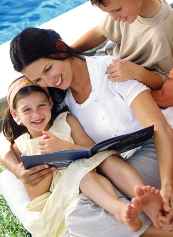 Los cuentos estrechan lazos