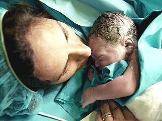 El bebé que salva la vida de su hermano