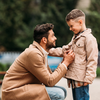 Tú eres un espejo donde tu hijo se refleja. ¿Qué quieres que vea?