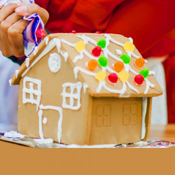 Casita de jengibre para Navidad. Receta para niños