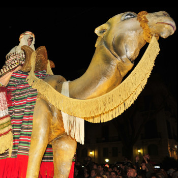 Los peligros de la cabalgata de los Reyes Magos para los niños