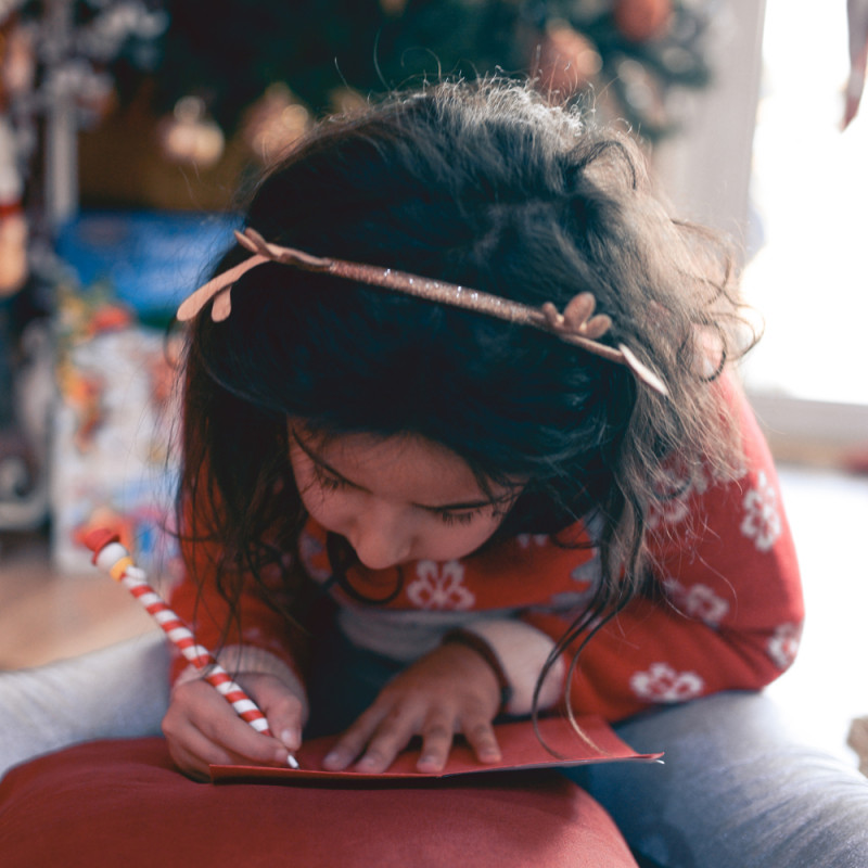Dictado corto y divertido de Navidad para niños con la letra H