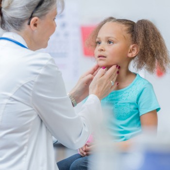 Consejos para el postoperatorio de anginas en los niños