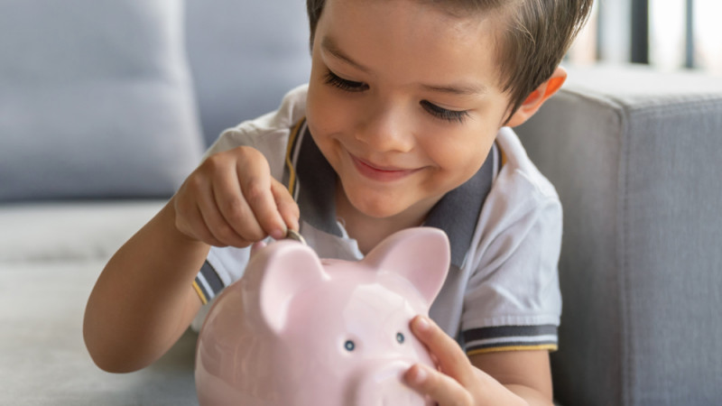 La paga debe enseñar a los niños a hacer un uso responsable del dinero