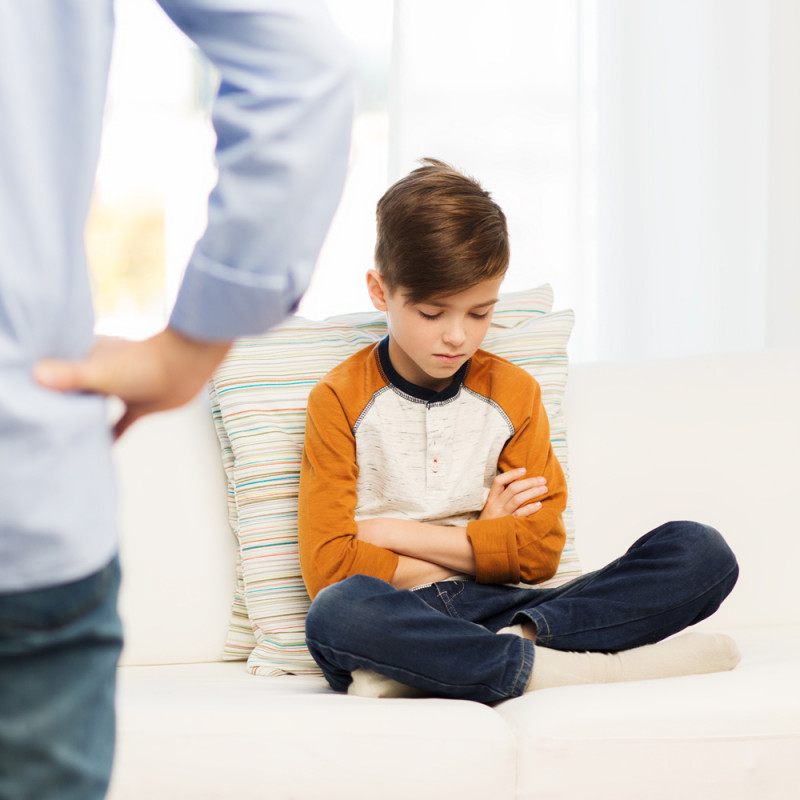 'Mi amigo tiene todo y yo no' o cómo los niños manipulan a sus padres