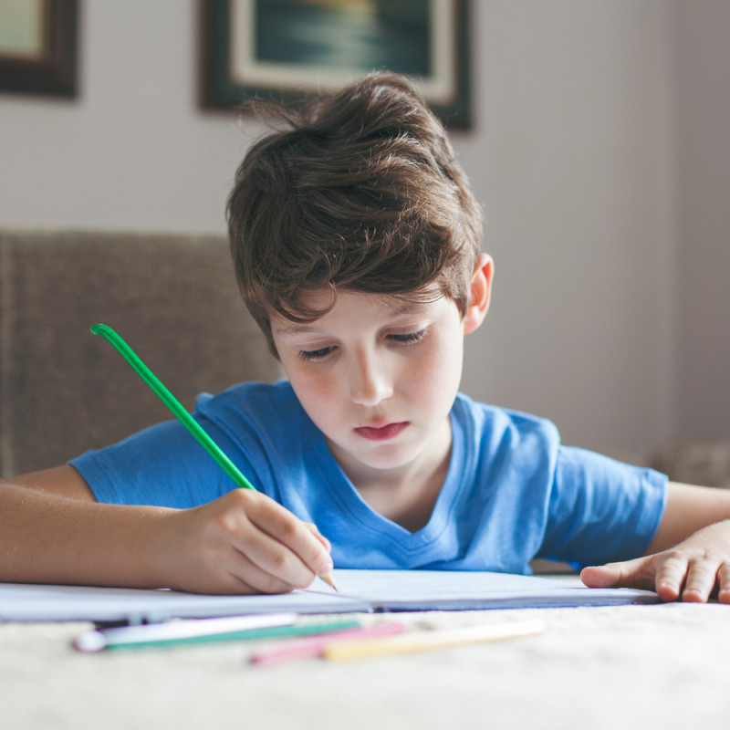 Un dictado corto en vídeo para que los niños repasen el uso de la B