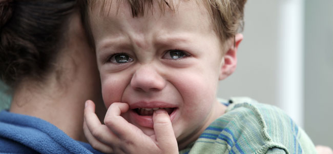 Las consecuencias traumáticas de separar a un niño de sus padres a la fuerza