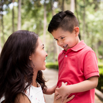 Qué necesitan los niños para poder mantener una conversación fluida