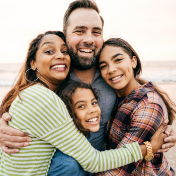 Los niños no necesitan unos padres perfectos, sino unos padres felices