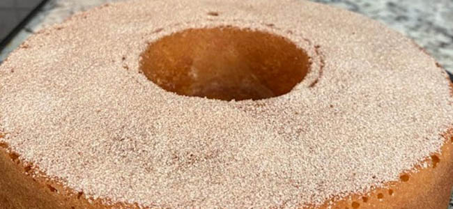 bizcocho de maíz con azucar y canela