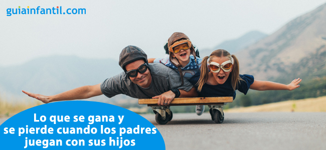 los padres juegan con tus hijos