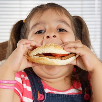 Cómo actuar ante los primeros indicios de obesidad infantil