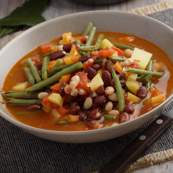 Potaje de alubias rojas con verduras