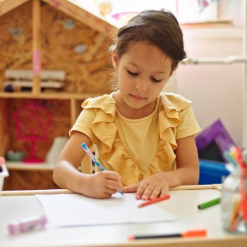 13 retos con juegos de papel y lápiz para disfrutar en casa con niños