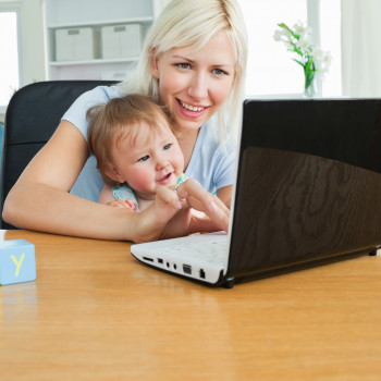 7 juegos para hacer por videollamadas con bebés de 1 a 2 años de edad