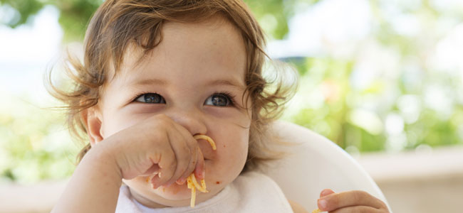 Los bebés deben tomar 1000 calorías al día