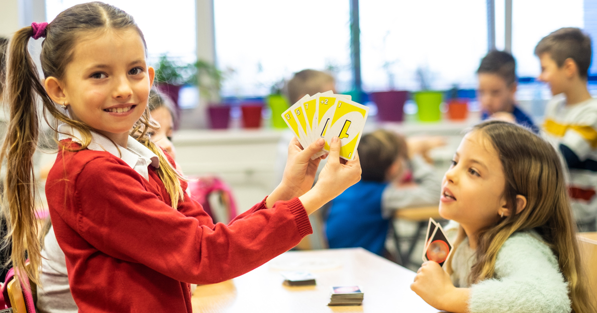 Siete juegos de cartas para mantener a los niños lejos de las