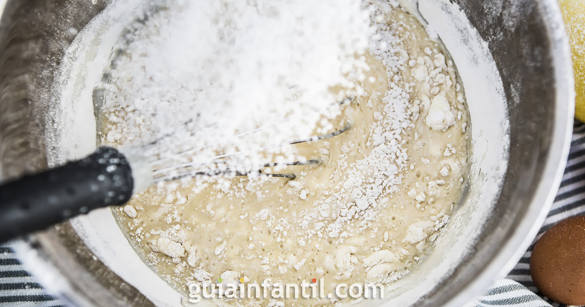Preparar un bizcocho genovés con niños