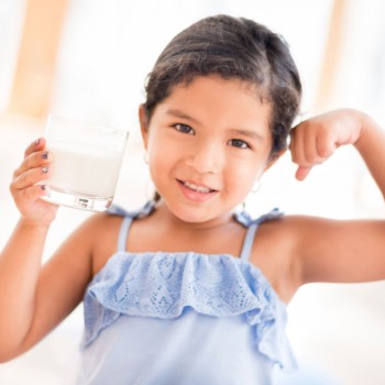 Qué hacer para que los huesos de los niños crezcan sanos y fuertes