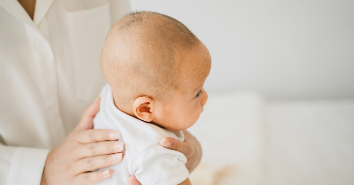 prevenir el hipo del bebé