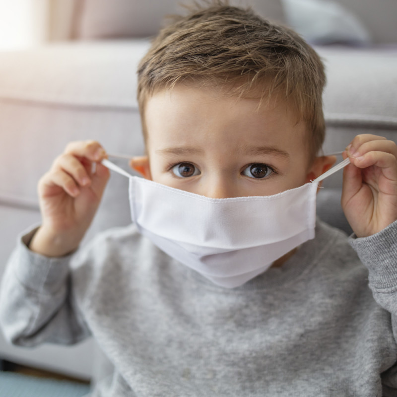 Cómo prevenir la dermatitis atópica en niños por el uso de mascarillas