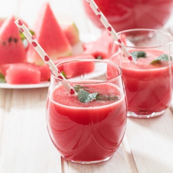 Smoothie de sandía. Receta refrescante de verano para niños