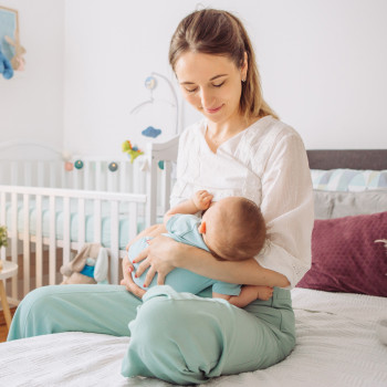 Dar el pecho al bebé ayuda a reducir el estrés de las madres
