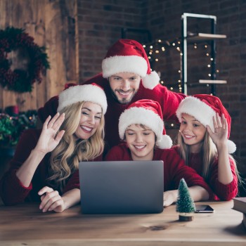 Prepárate para celebrar una Navidad por videollamada única con niños