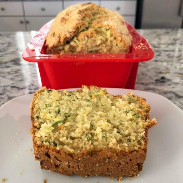 Pan de calabacín salado. Receta fácil y rápida