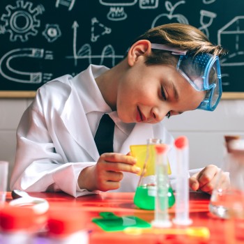 Qué son y por qué los juegos STEM para niños están de moda en Navidad