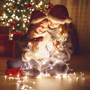 Tus hijos no necesitan juguetes por Navidad. Te necesitan a ti