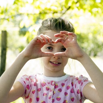 14 formas de dar amor a los niños cuando no podemos abrazarnos