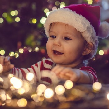 26 normas para evitar accidentes domésticos en Navidad con los niños