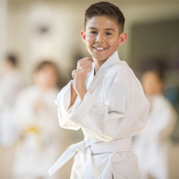 Beneficios de promover la disciplina en los niños a través del deporte