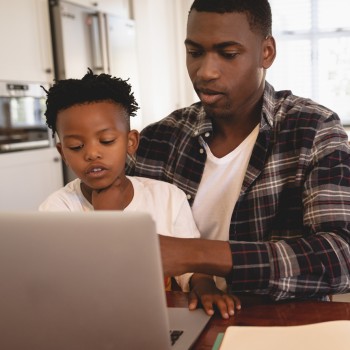 Cómo enseñar a los niños a utilizar el ordenador o la computadora