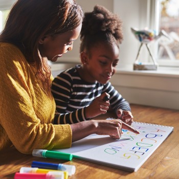 Cómo y por qué enseñar a los niños a deletrear en inglés