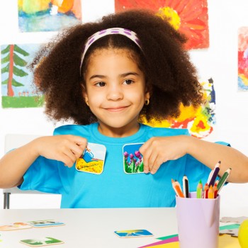 La técnica de estudio de las flashcards con las que los niños aprenderán jugando
