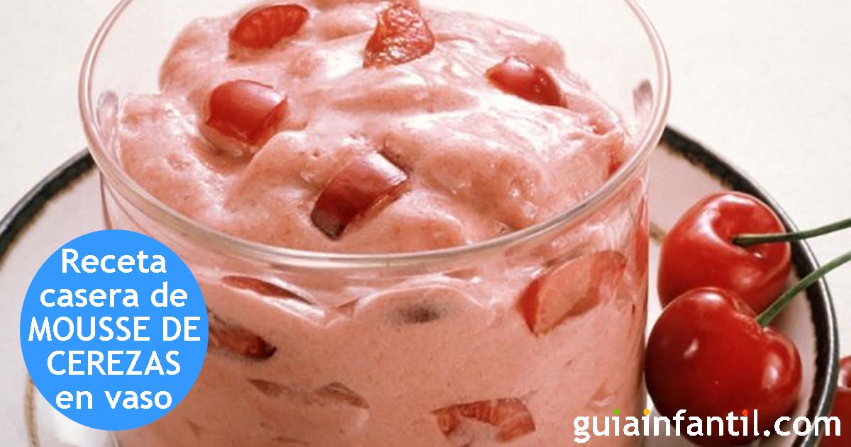 mousse de cereza en vaso