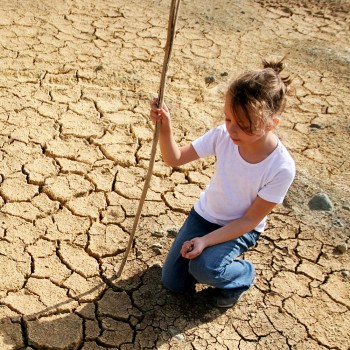 Cómo afectan los cambios climáticos a los niños