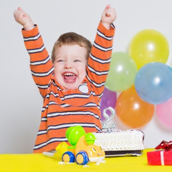 Habilidades y destrezas que aprende un niño de dos años. Desarrollo infantil