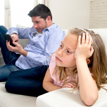 Padres poco cariñosos - Consecuencias de la falta de amor en los niños